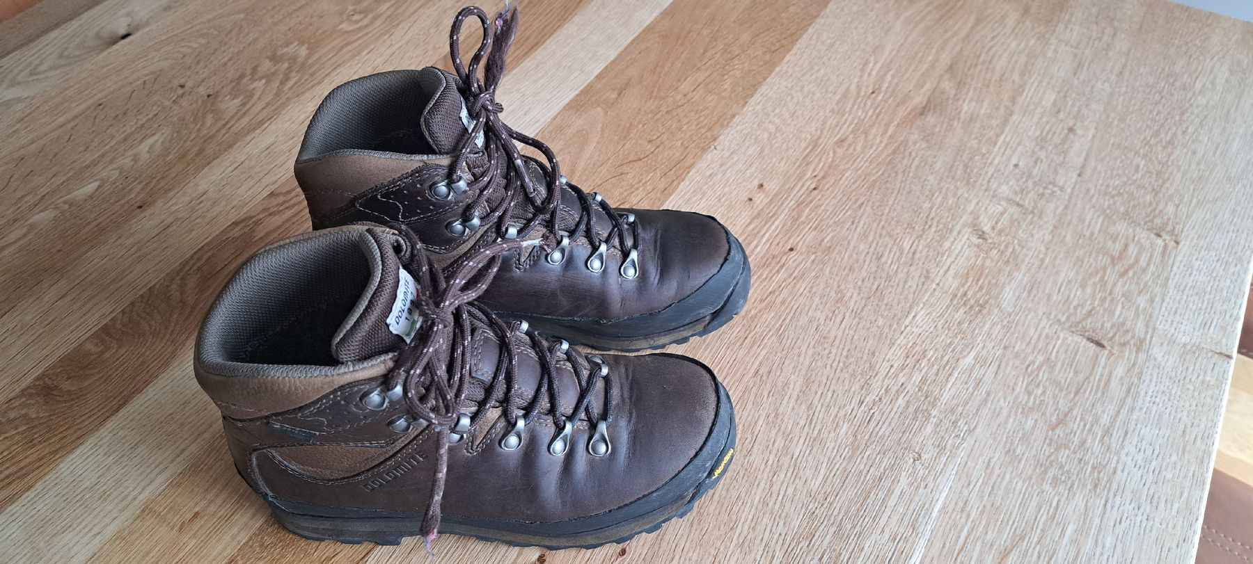 Dolomite Herrenschuhe: Wanderschuhe Dolomite Grösse 37.5 – Gebraucht aus Wallisellen von DoLiDa