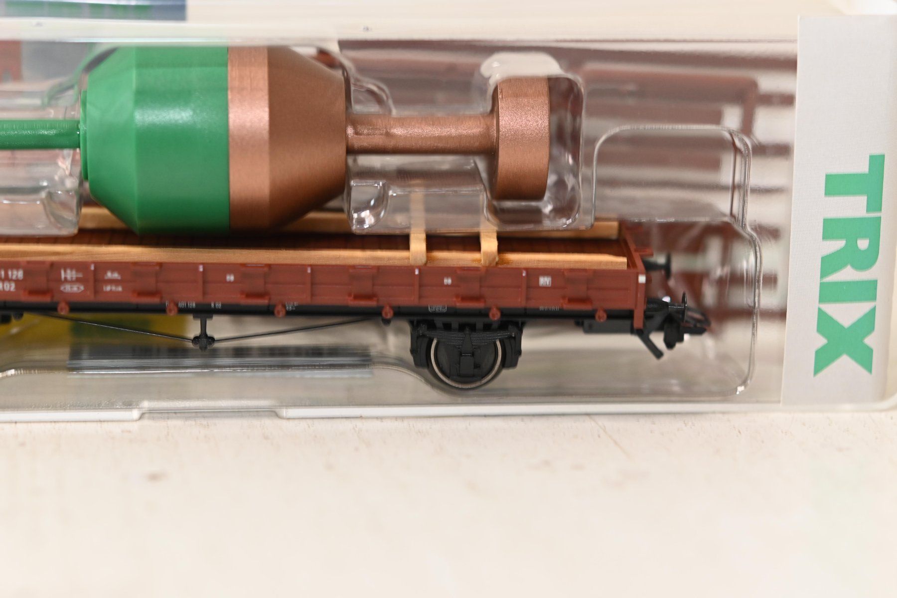 Trix Modellini di ferrovie: Trix 24052 HO/DC Güterwagen mit OVP – Usato da Laupen ZH venduto da Zmoewe 2