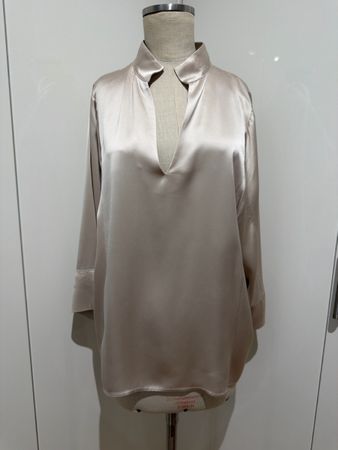 Bluse By Malene Birger beige satin Look Grösse 36 neu