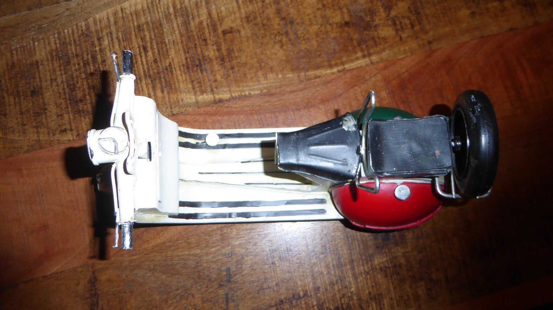 Vespa Kits de montage: Modell Vespa ITALIA – D'occasion à Sargans par Benziner 4