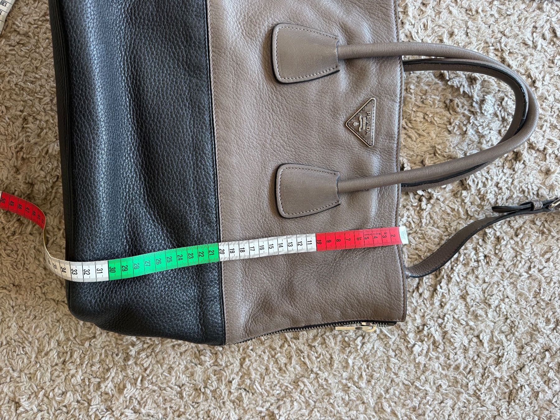 Prada Borse da donna: Prada Original Leather Tote Bag (Model Vitello) – Usato da Maloja venduto da mags413 4