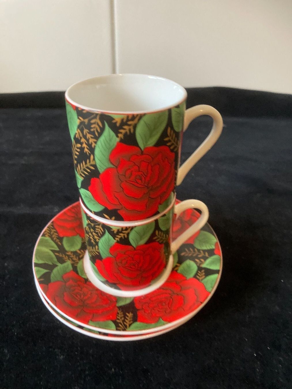 Tassen: 2 Mocca-Tässchen mit Rosen-Muster – Gebraucht aus Zürich von Chaeffeler 3