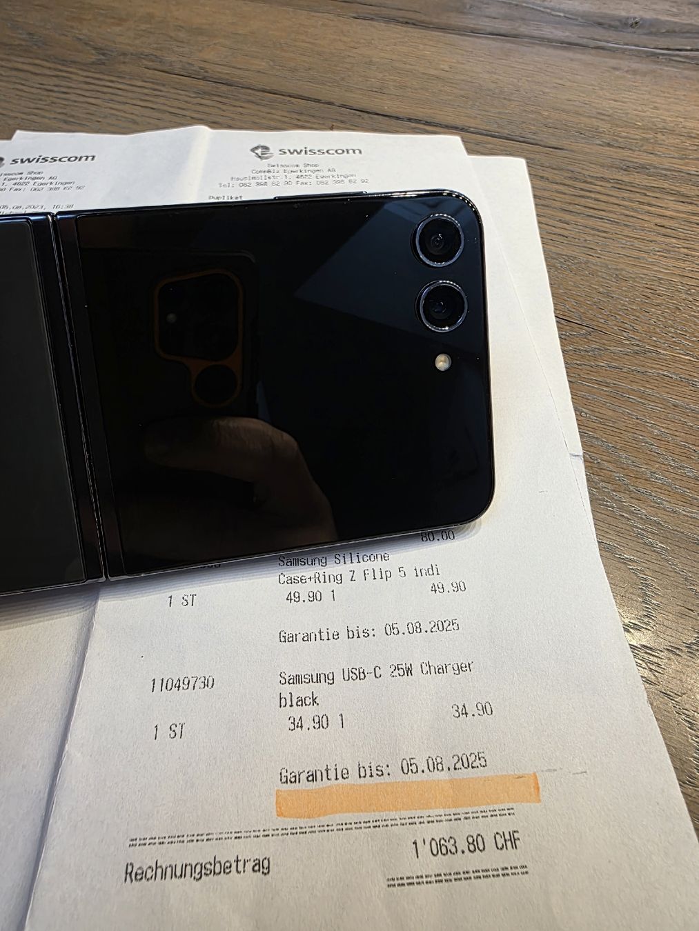 Samsung Telefoni cellulari / Smartphones: Samsung Galaxy Flip 5 256GB – Nuovo (secondo la descrizione) da Oberdiessbach venduto da AdR81 7