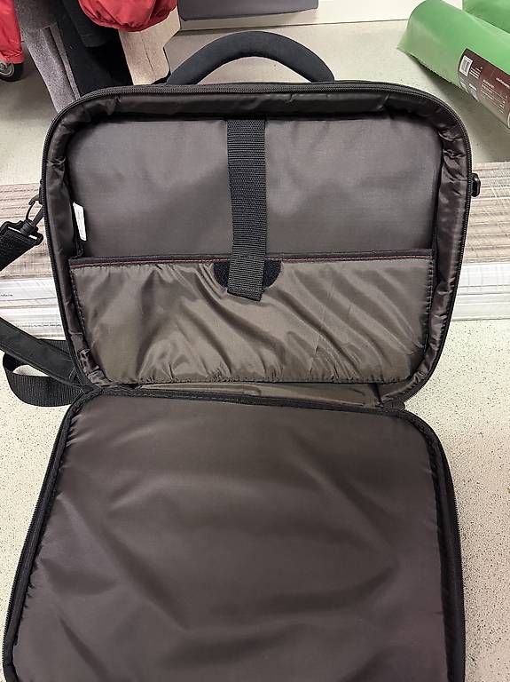Borse: Targus Laptop-Tasche – Usato da Märstetten venduto da sha_9p7c 1