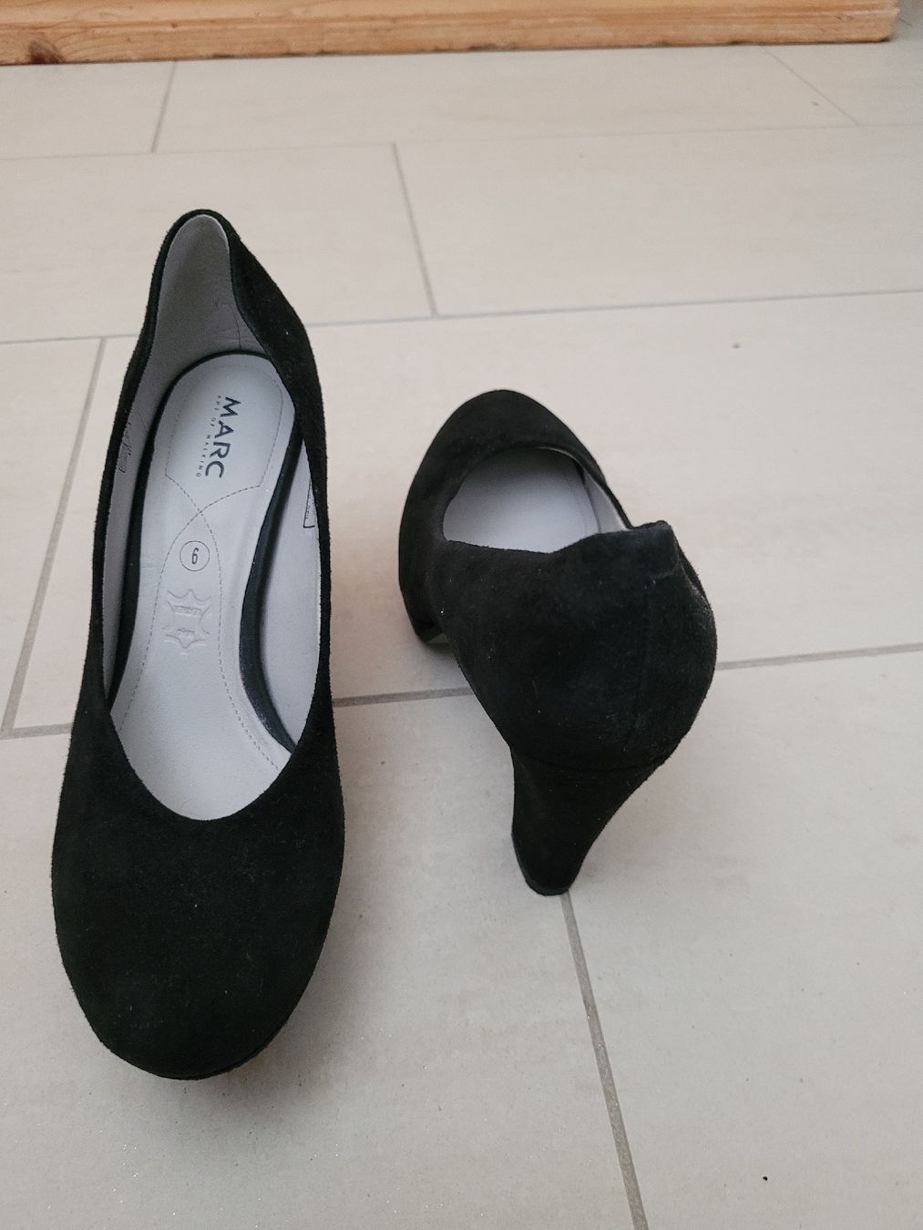 Scarpe da donna: Pumps schwarz Marc fast neu Gr. 39 – Nuovo (secondo la descrizione) da Flawil venduto da Tosca24 3