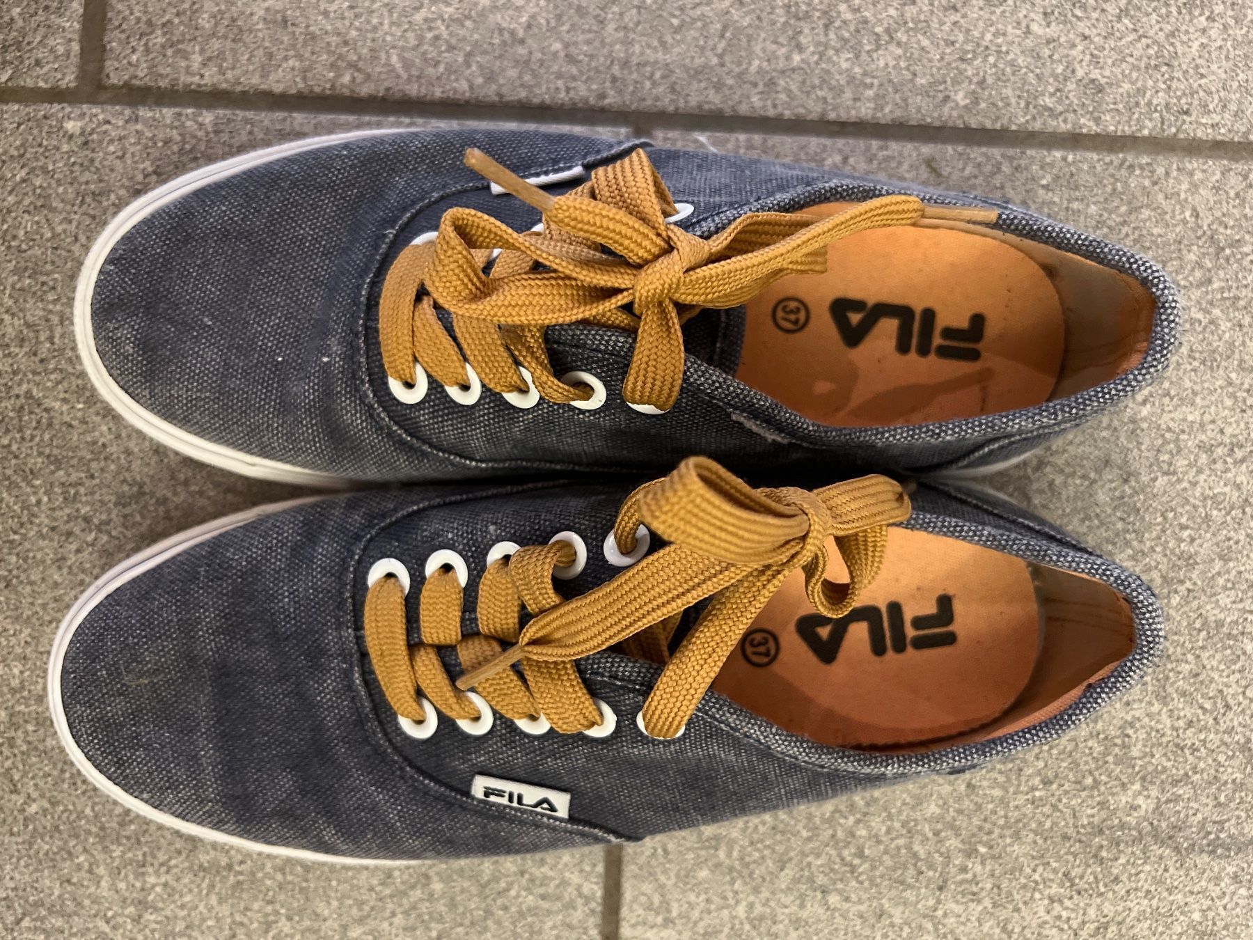 Fila Scarpe per ragazze: FILA Sneakers Gr. 37 – Usato da Endingen venduto da Sugarwoman 1