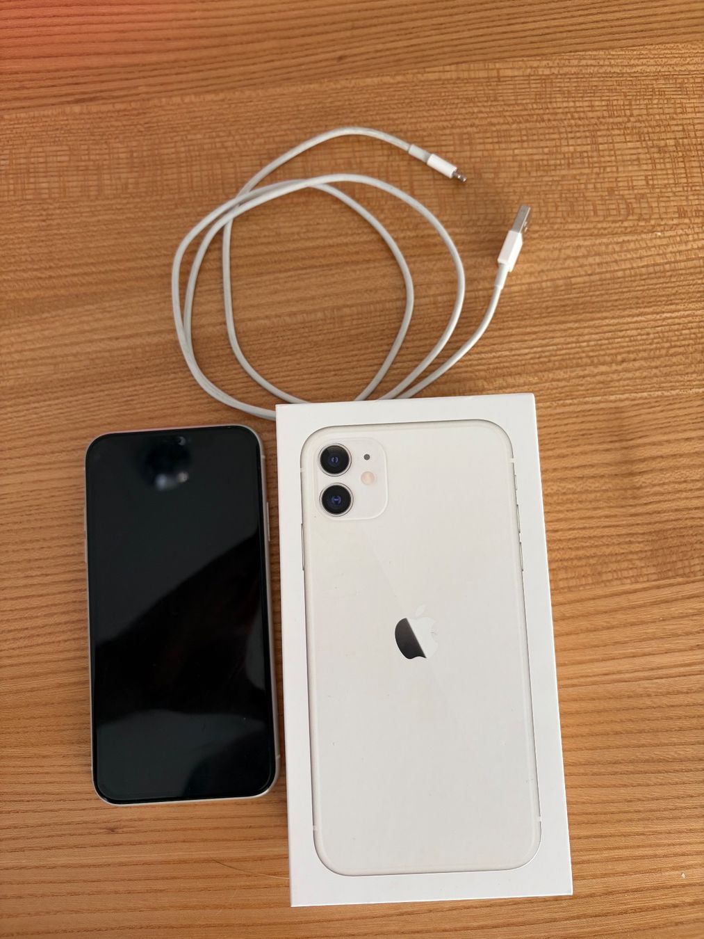 Apple Handys / Smartphones: Iphone 11 128GB weiss – Gebraucht aus Adliswil von Pulauubin1 1