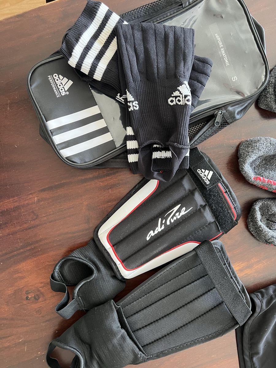 Lotti & Set di vestiti: Sportbekleidung Set 7 Grösse 140 – Usato da Zollikon venduto da Peiler01 6