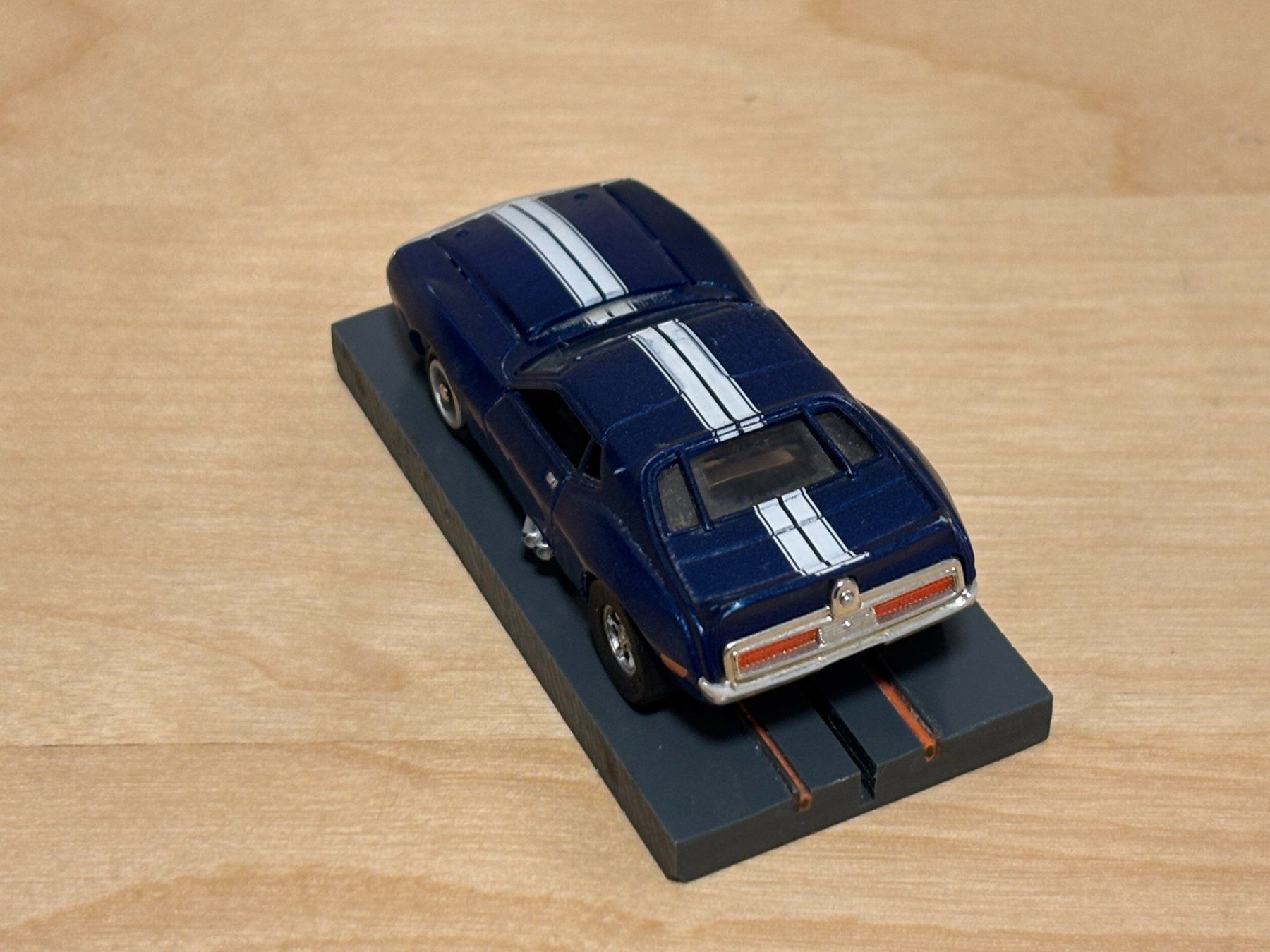 Piste: Johnny Lightning X-Traction Javelin blau – Usato da Bülach venduto da h0slotch 2