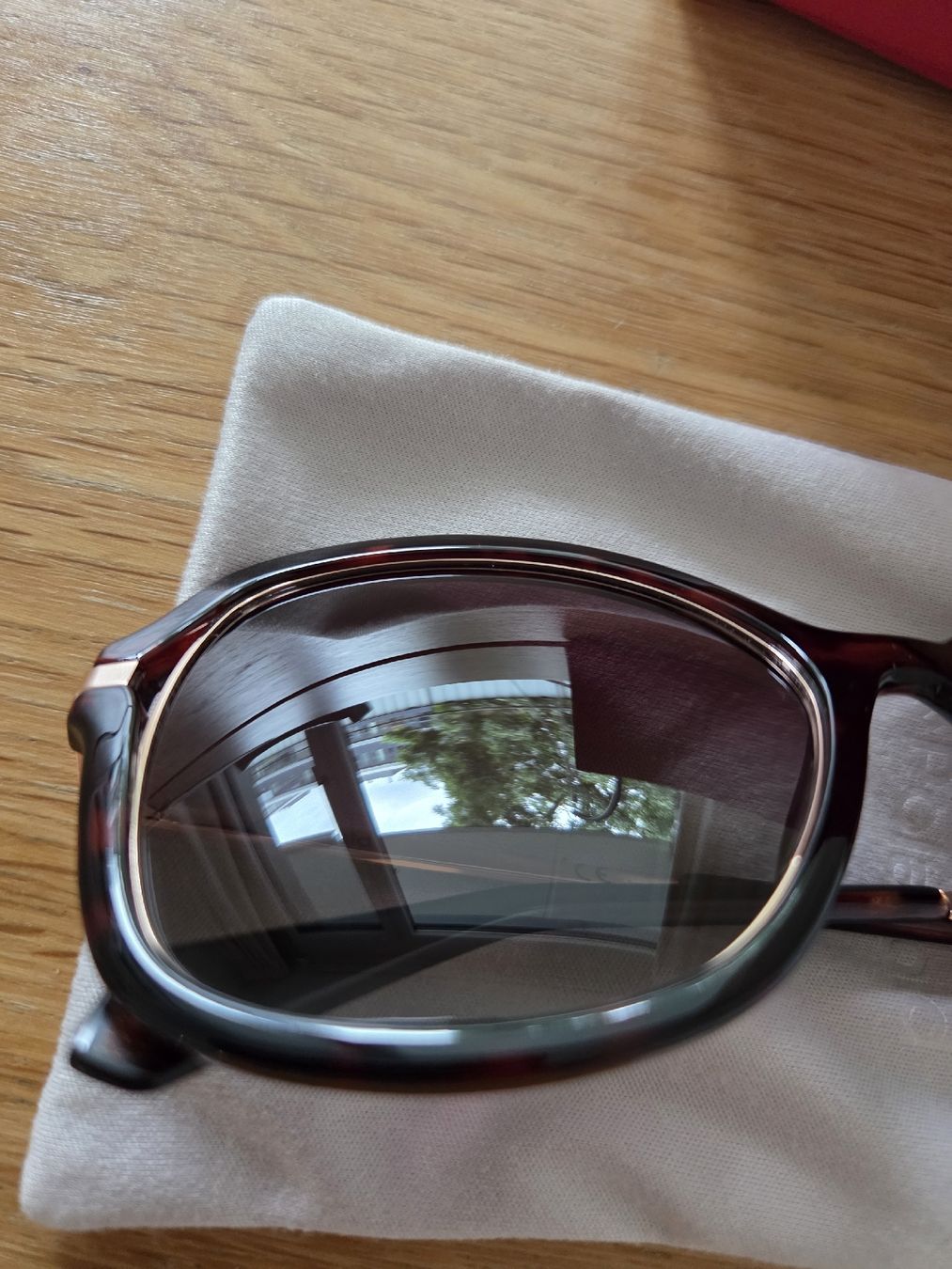 Polaroid Brillen & Gläser: Polaroid sunglasses women – Gebraucht aus Zug von Bibibo 7
