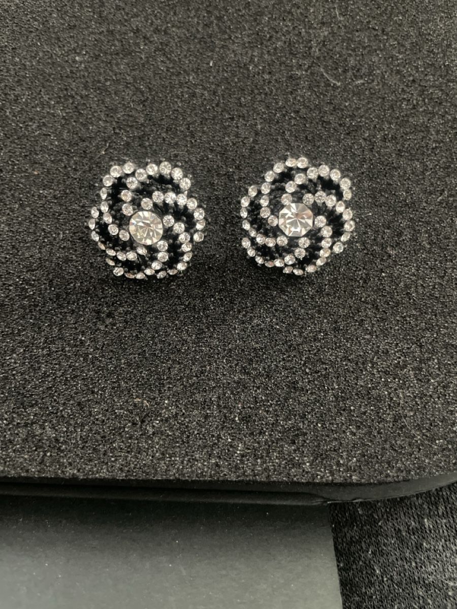 Boucles d'oreille: Ohrschmuck – D'occasion à Rorschach par eme_8swl