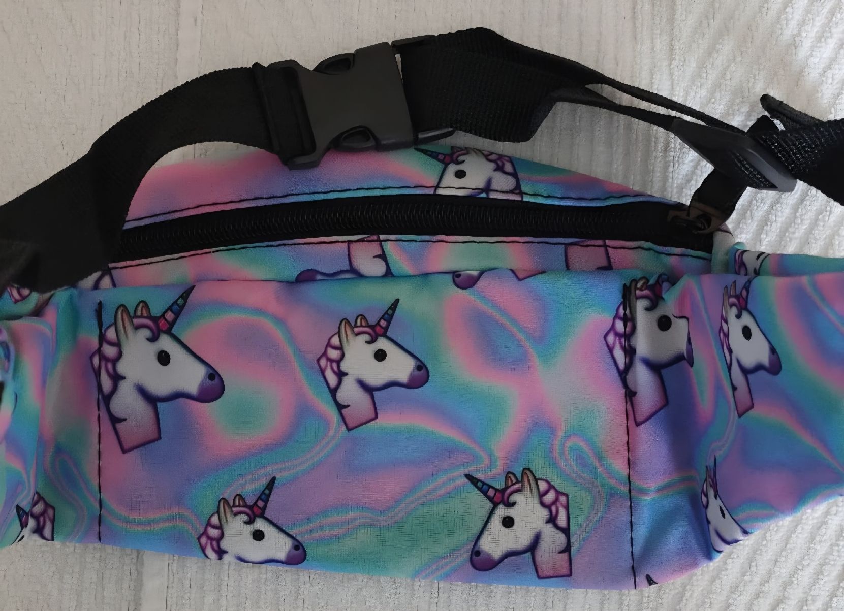 Sacs: Unicorn Bauchtasche – Neuf (Voir description) à Luzern par Luzern_Energy