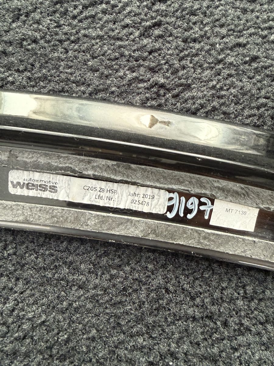 Mercedes-Benz Tutti pezzi di ricambio auto: Spoilerlippe Mercedes Benz C-Klasse W205 – Usato da Menziken venduto da JJRacing 2
