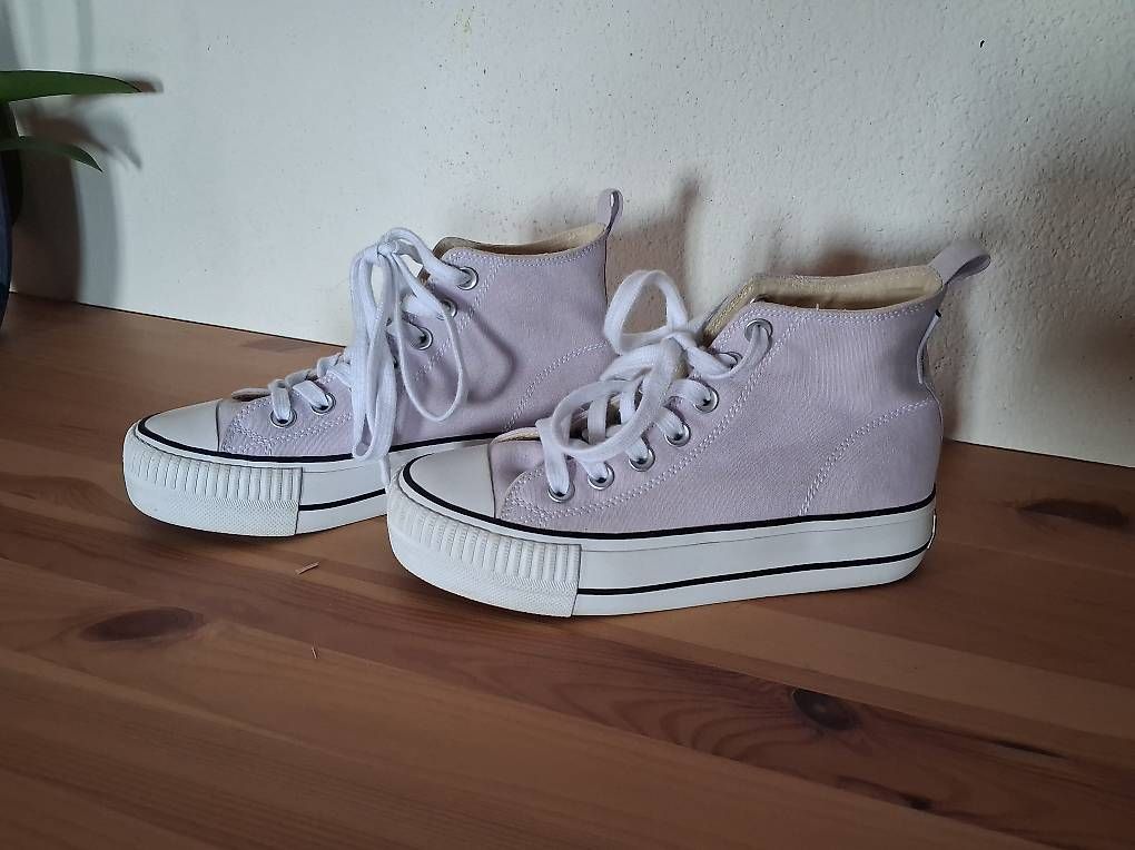 Scarpe per ragazze: Basket BK fille 37 – Usato da Gorgier venduto da babsi2222