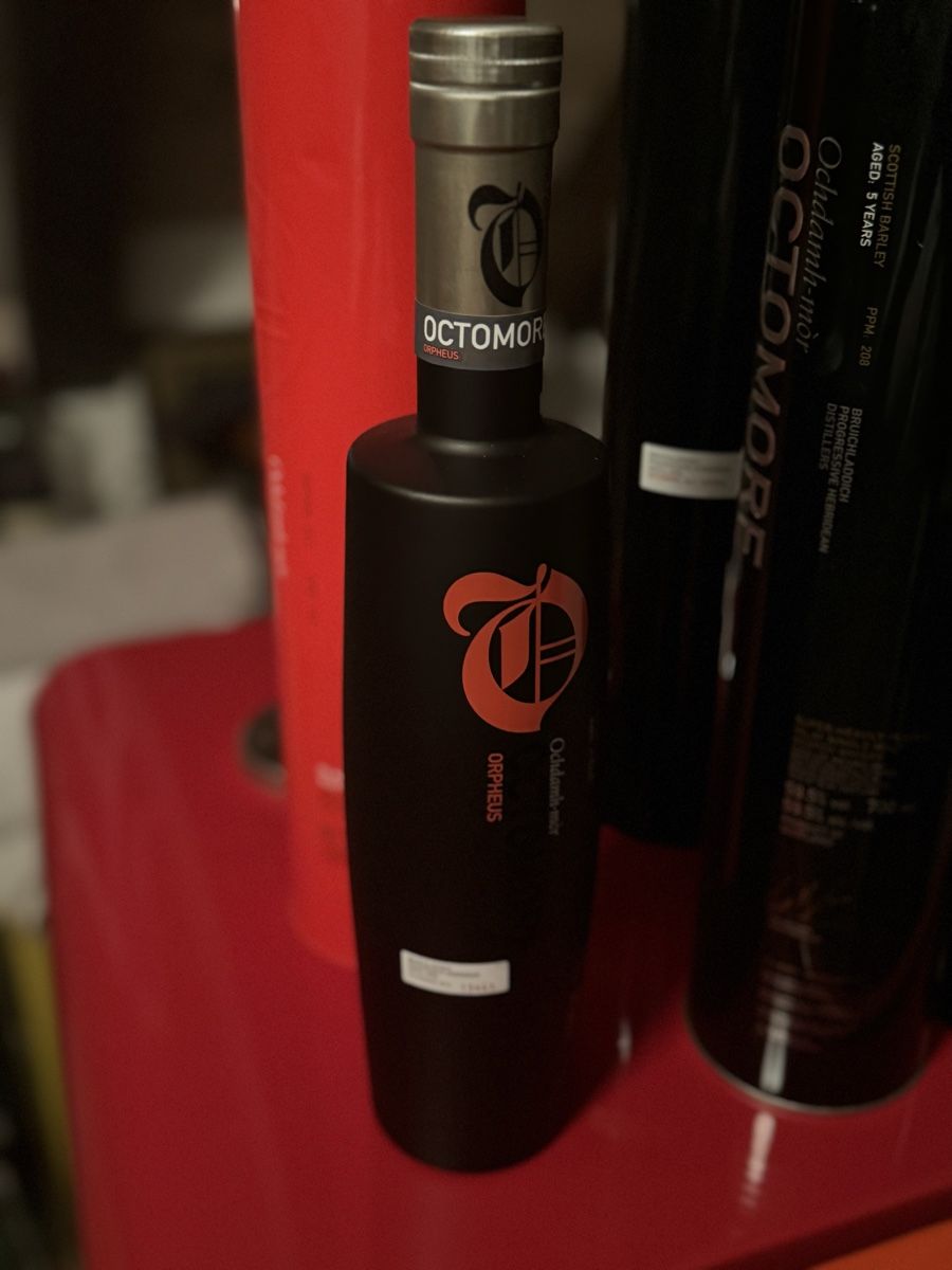 Octomore Bevande alcoliche: Whisky bruchladdich octomore 2.2 – Nuovo e nell'imballaggio originale da Winkel venduto da Blicki26
