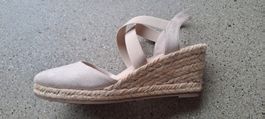 Damenschuhe Keilabsatz beige Grösse 39 38 guter Zustand