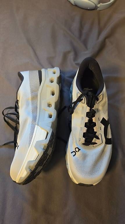 On Chaussures hommes: On Cloudmonster Hyper Gr. 43 – Neuf (Voir description) à Münchenbuchsee par bla_779z 1