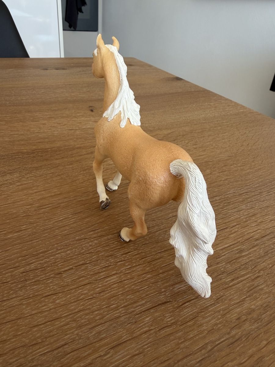 Schleich Giocattoli: Schleich American Saddlebred Stute – Usato da Uznach venduto da Player6 1