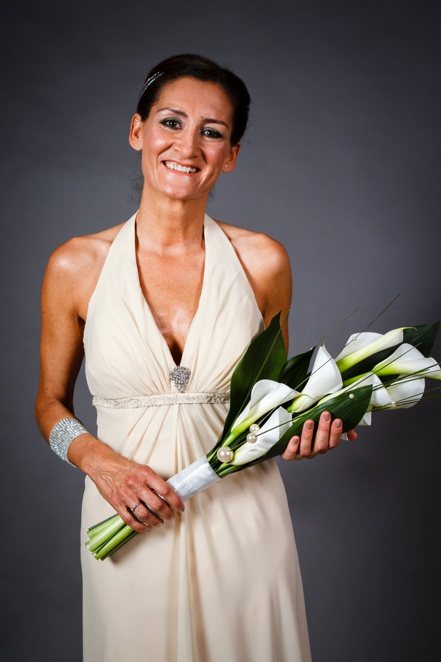 Kleider: Hochzeitskleid Farbe Champagne – Gebraucht aus Dübendorf von Platino1 1