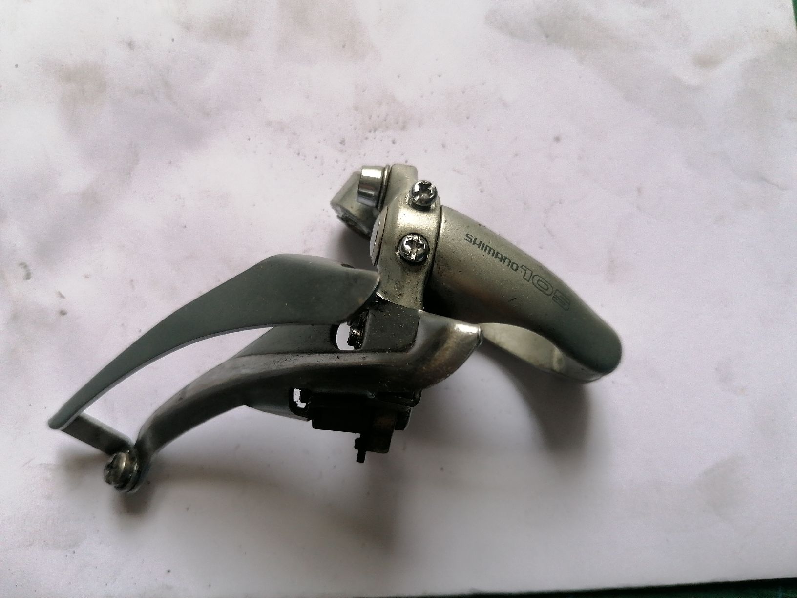 Shimano Pezzi di ricambio: Shimano 105 Umwerfer FD-1055 – Usato da Lausanne venduto da Frankenstein