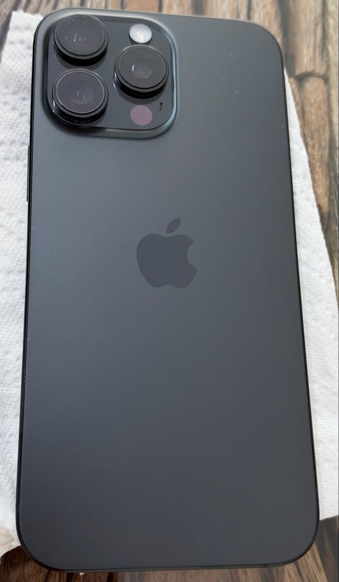 Apple Handys / Smartphones: iPhone 16 Pro Max 512GB Black Titanium – Gebraucht aus Rothrist von Sonjahosang