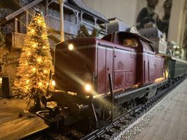 Märklin 3072 DB BR 212 Personenzug