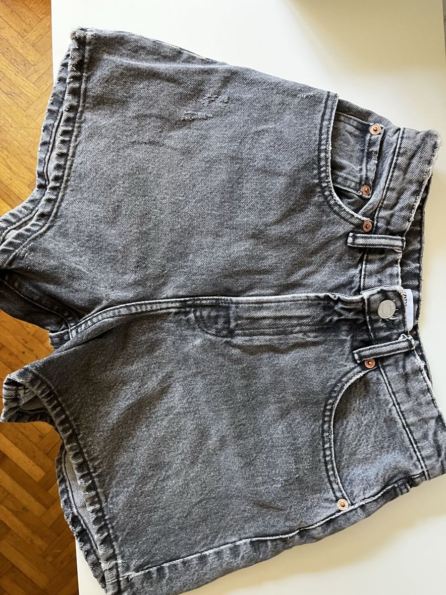 Zara Jeans: Jeans Shorts grau Grösse S – Usato da Rombach venduto da sar_8wqy 2