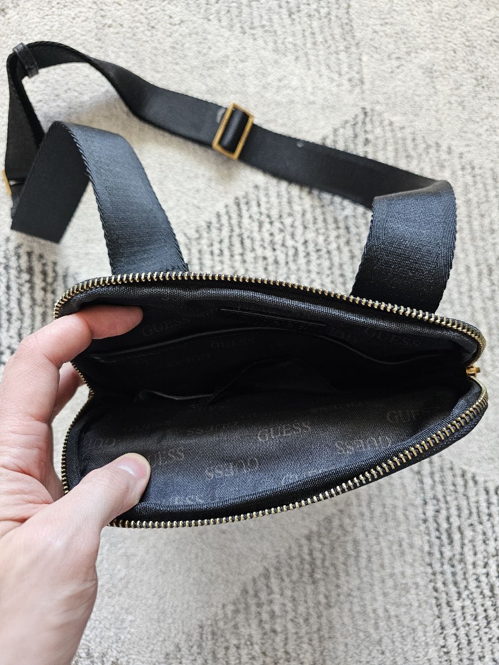 Guess Borse: Guess Bauchtasche – Nuovo (secondo la descrizione) da Wabern venduto da derPatrickant 3