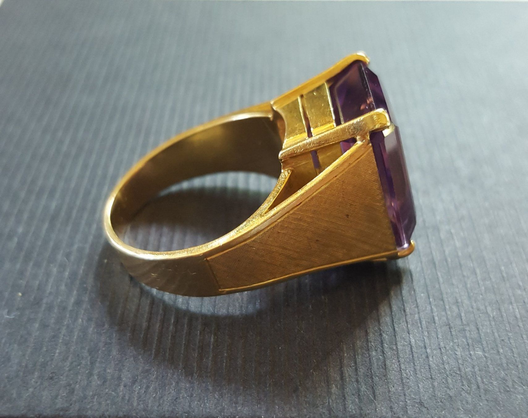 Anelli: Massiv 18 Karat 750 Gold Amethyst Ring – Usato da Wald ZH venduto da Aniade 5