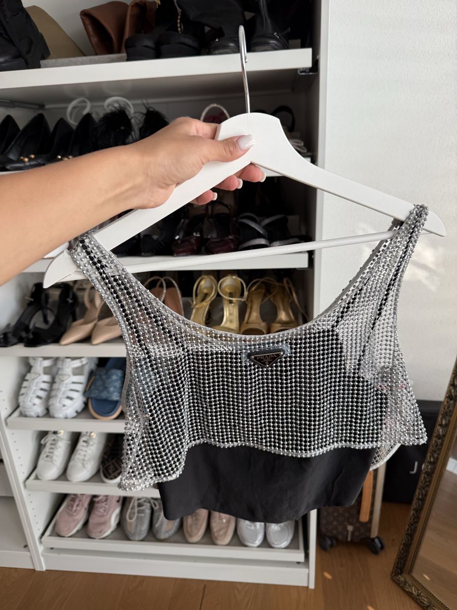 Top: Prada top – Nuovo (secondo la descrizione) da Mellingen venduto da eli_7hdx 2