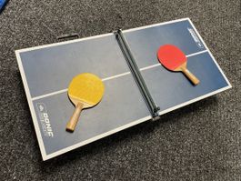 Tragbarer DONIC Mini Ping Pong / Tischtennis-Tisch