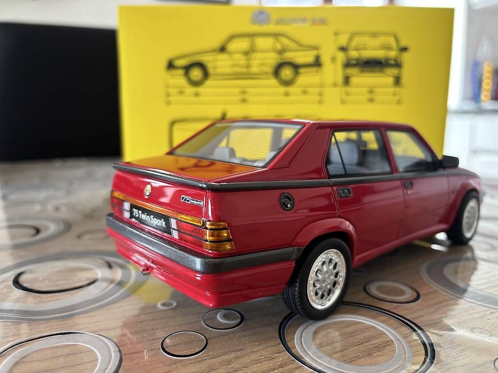 Modellini d'auto: Alfa Romeo 75 1/18 – Usato da Lodrino venduto da angeloige 1