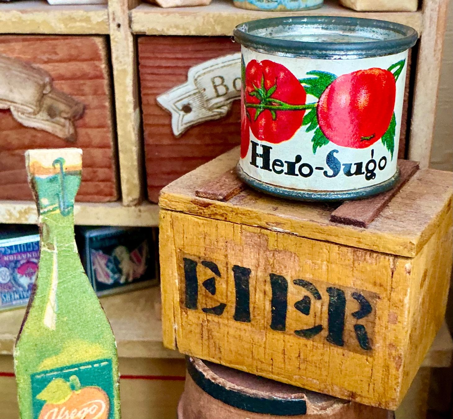 Tutte le decorazioni: HERO LENZBURG BLECHBÜCHSLI – Usato da Zell LU venduto da Silvermemory 1