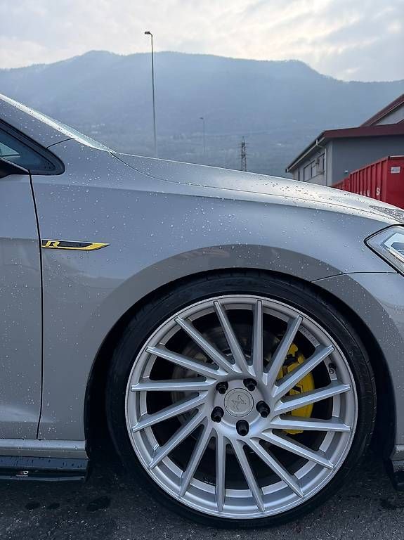 Automobili: VW  GOLF 7.5R    – Usato da Cadenazzo venduto da LuismacchineSagl 4