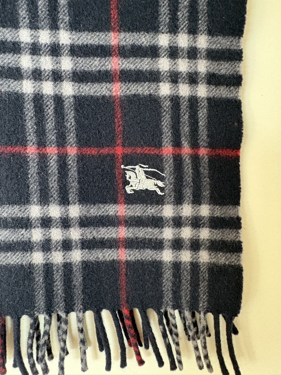 Burberry Foulards, Tücher & Schals: Burberry Schal  – Gebraucht aus Rotkreuz von Vintage_lover1 3