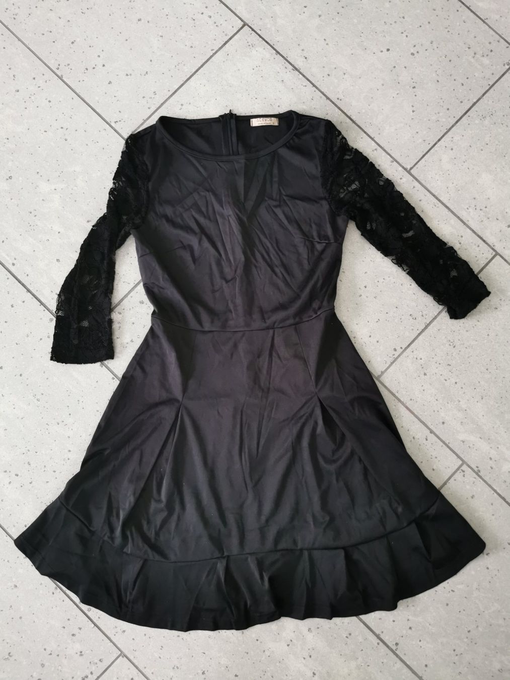Vestiti: Schwarzes Kleid, Gr. S, Acevog – Nuovo (secondo la descrizione) da Malters venduto da Wahni81