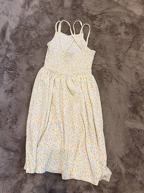 Lotti & Set di vestiti: Kleiderpacket Mädchen Gr. 152 – Usato da Bülach venduto da Potinam 4