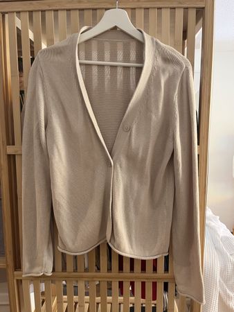Beige Strickjacke