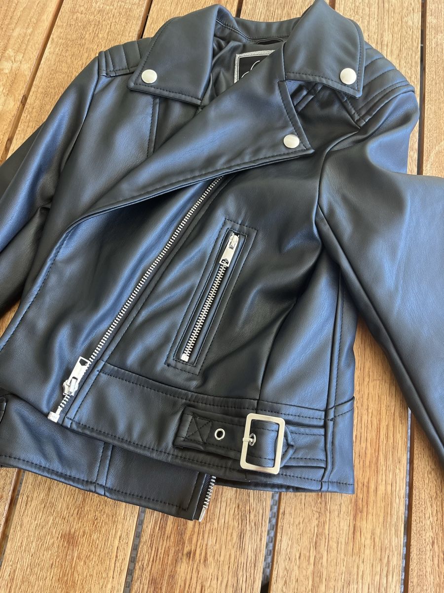 Jacken: Coole Kunstlederjacke Gr. 140 Schwarz – Gebraucht aus Altdorf UR von Jenny13 2