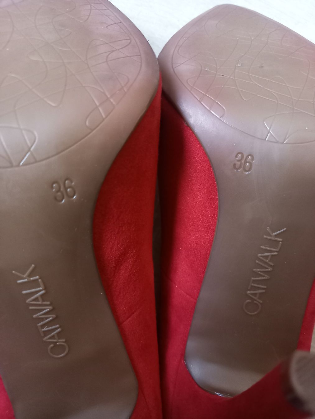 Scarpe da donna: 2 paires d'escarpins taille 36 – Usato da Tramelan venduto da Belleza82 6