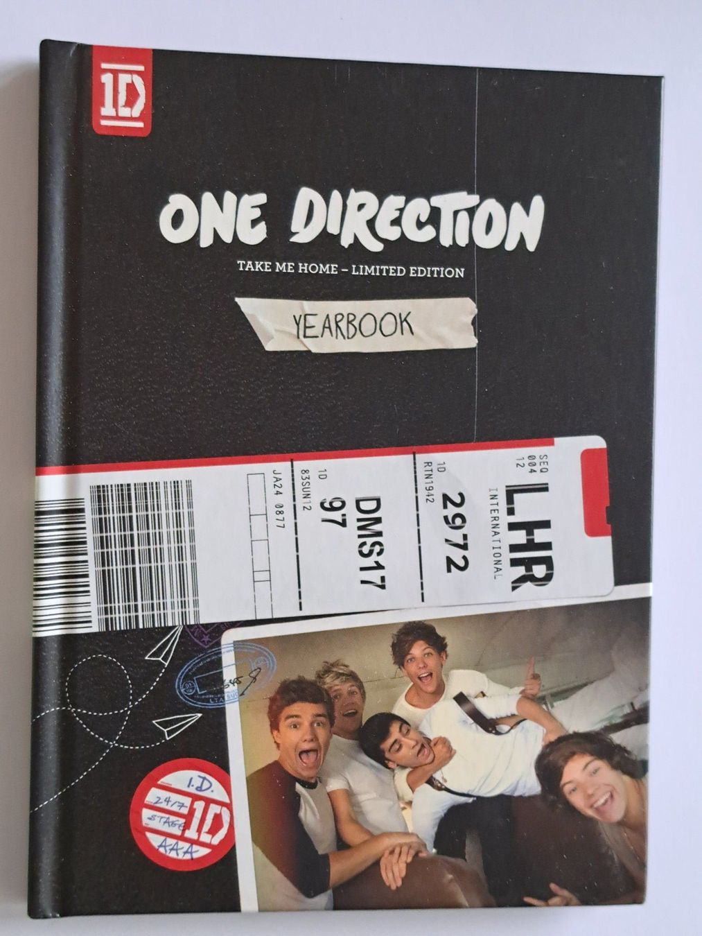 CDs: Cd One Direction - Take me home yearsbook Limited edition – Gebraucht aus Pully von bro_n52j