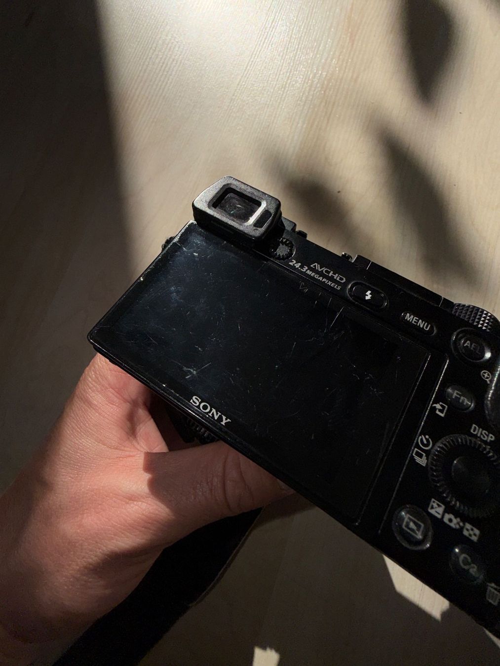 Sony Kamera: Sony Alpha 6000 mit Objektiv und UV Filter Originalverpackt – Gebraucht aus Horw von trialu 3