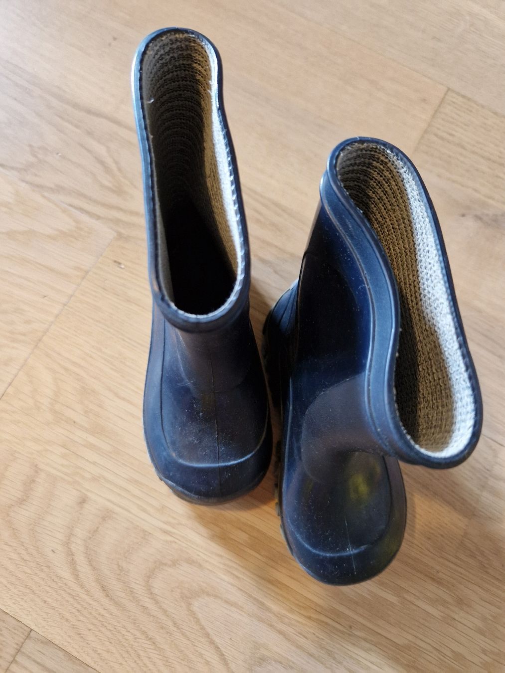 Chaussures garçon: Kinderstiefel Gr.22 – D'occasion à Lützelflüh - Goldbach par Annegret1988 1