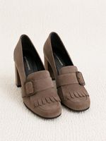 Décolleté mocassino tortora con tacco e frange n.37