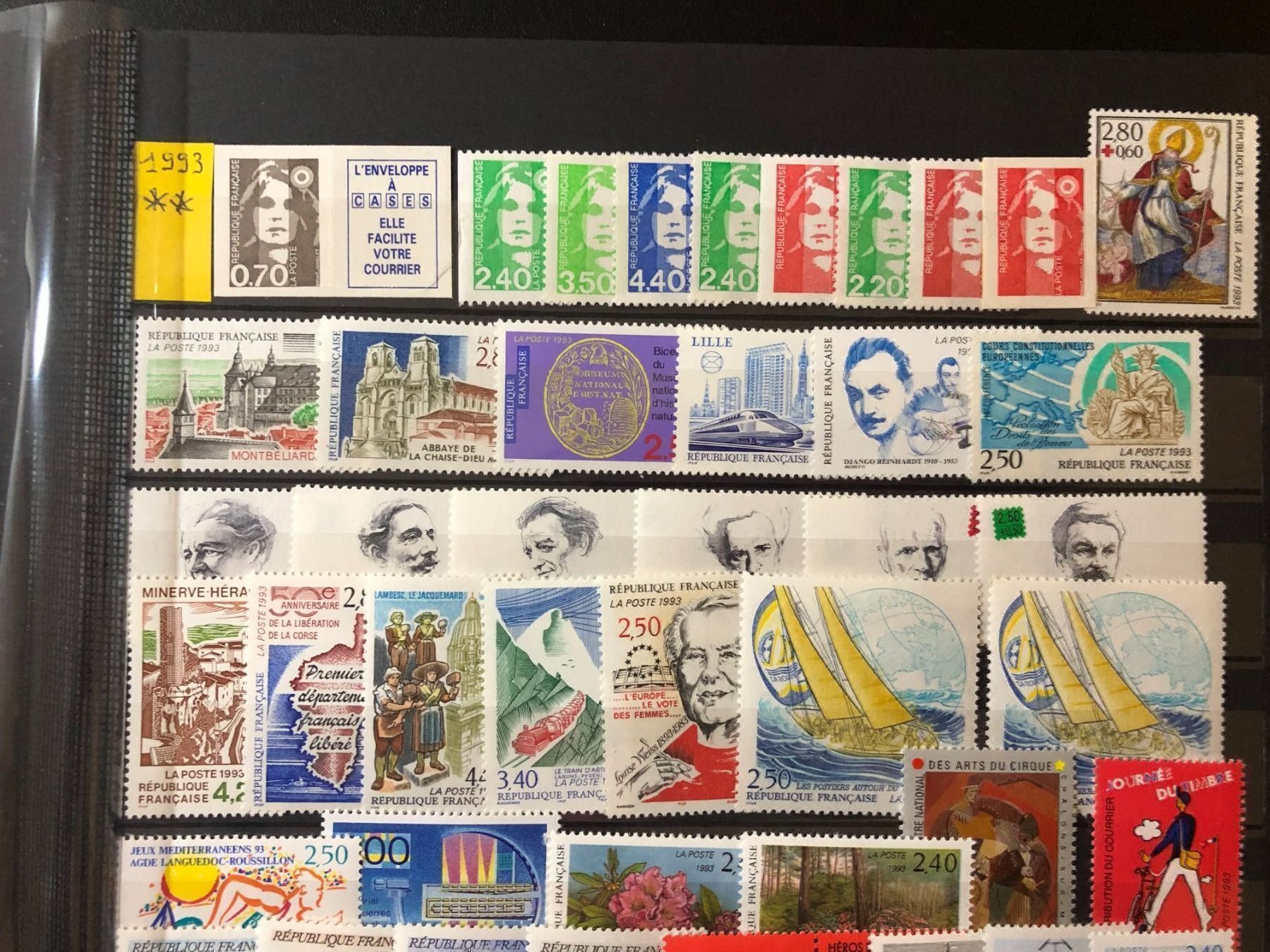 Tutti i francobolli: () Année complète 1993 Neufs** – Nuovo e nell'imballaggio originale da Lausanne venduto da ffhoud 2