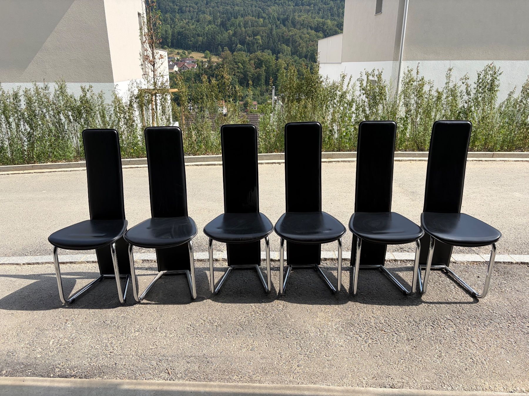 Chaises: 6 Esstisch-Stühle Echtleder schwarz – D'occasion à Grellingen par kar_xl78 2
