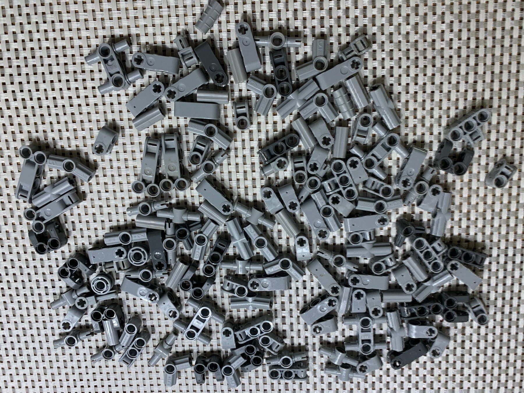 Lego Spielzeuge: Lego Technik Verbinder Verbindungen Buchsen 9398 – Gebraucht aus Buochs von Techtelmechtel