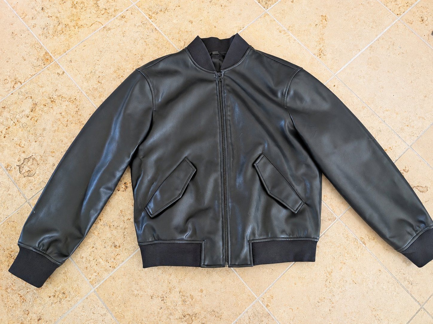 Giacche: Mango Bomberjacke / Kunstlederjacke S – Nuovo (secondo la descrizione) da Zürich venduto da Krisel