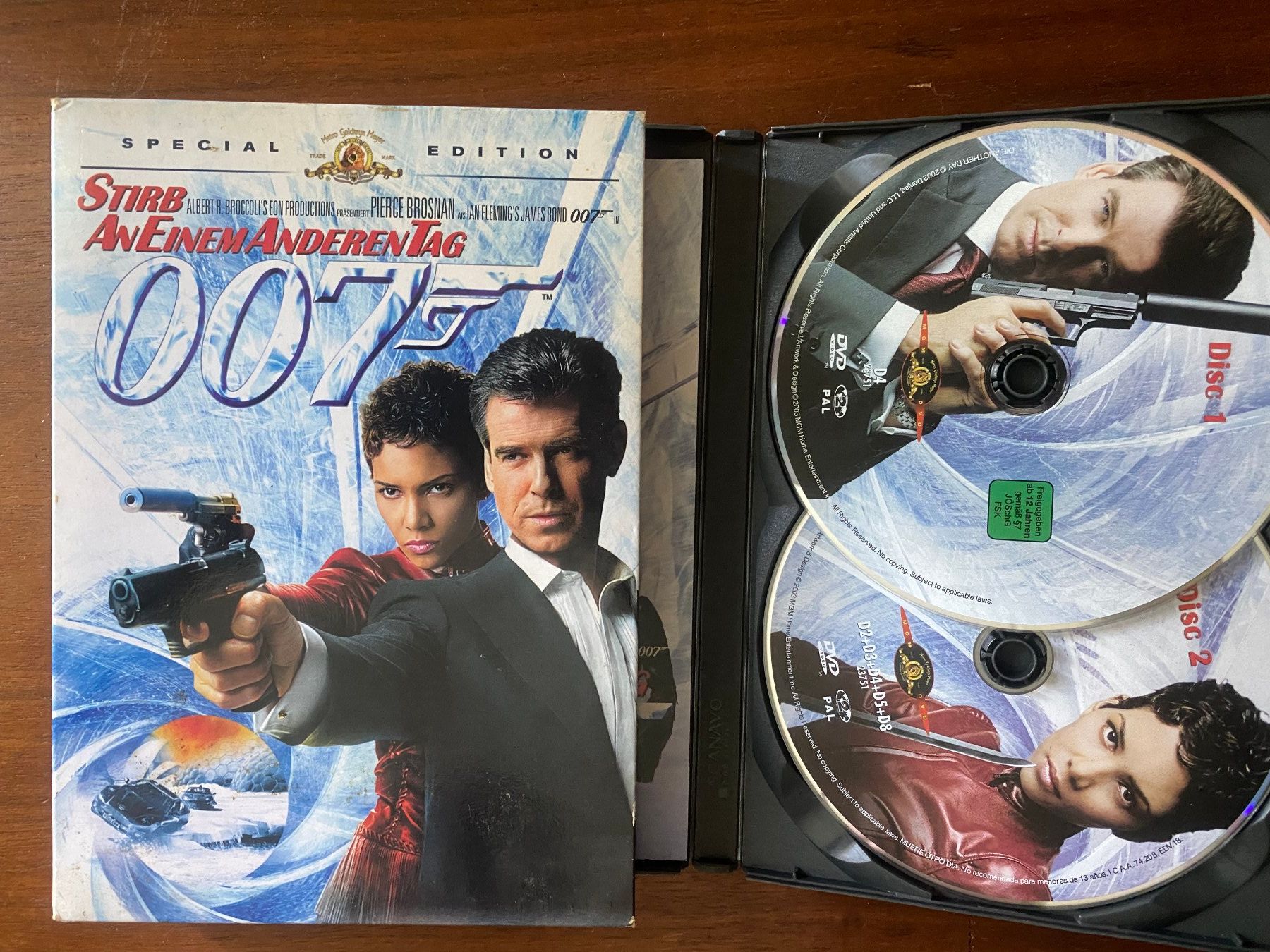 Alle DVDs: James Bond 9 DVD's (1x2) 443 – Gebraucht aus Stäfa von elcondor245 5
