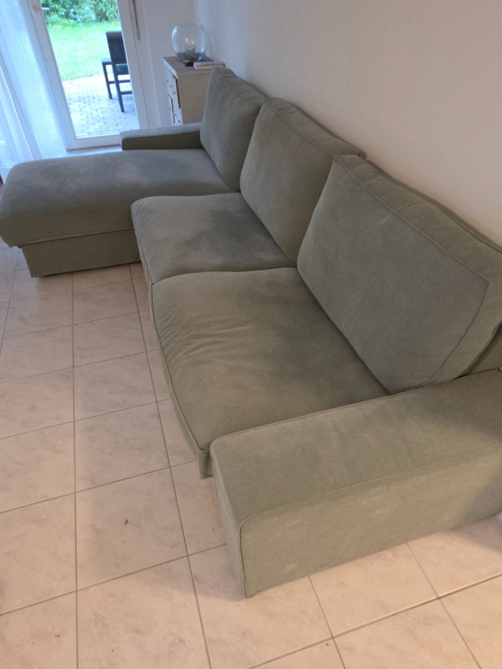 Ikea Divani: KIVIK - 4er-Sofa mit Récamiere, Tallmyra hellgrün – Usato da Pfäffikon ZH venduto da Fab_elsuizo 4